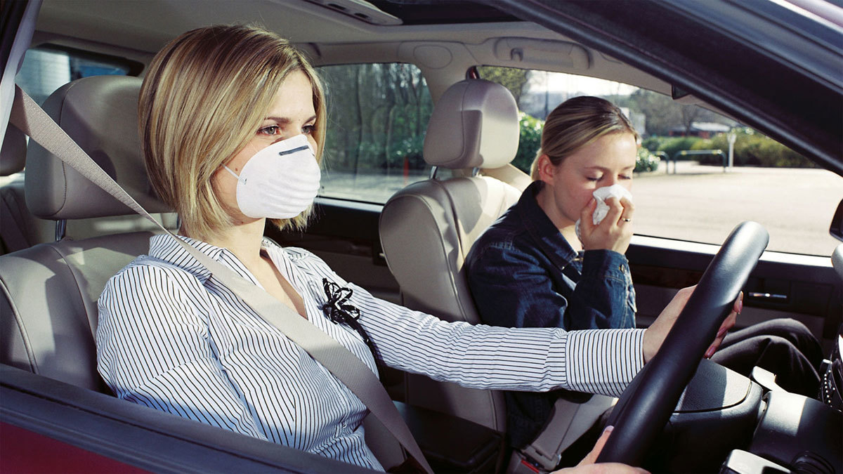Cách khử mùi ghế da ô tô hiệu quả với chai xịt vệ sinh nội thất ô tô Lucar