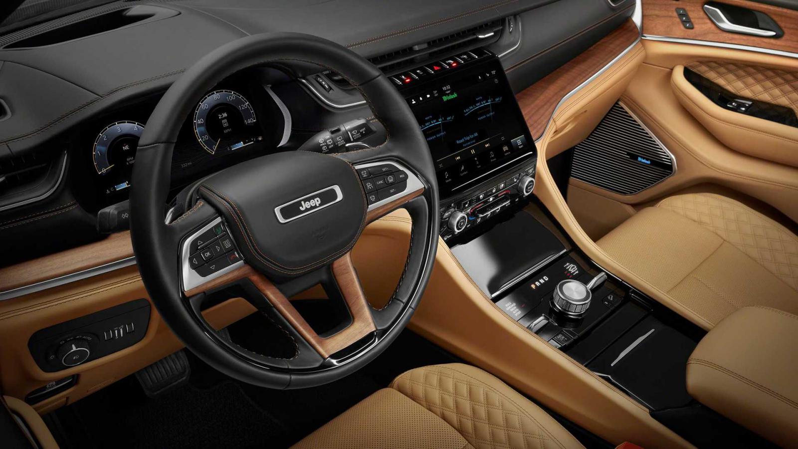 Jeep Grand Cherokee L -  top 10 ô tô có nội thất đẹp nhất 2021