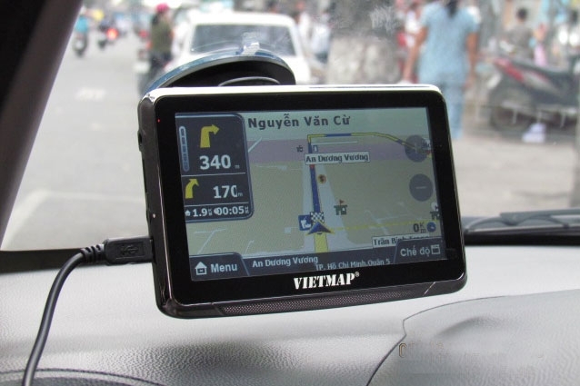 Cập nhật bản đồ Vietmap S1 cho xe ô tô 2024: Vietmap S1 là phiên bản đặc biệt được thiết kế cho xe ô tô, giúp tài xế và hành khách an tâm hơn trong việc di chuyển. với các tính năng hiện đại như bản đồ vệ tinh, báo cáo tình hình giao thông và dự đoán thời gian di chuyển, Vietmap S1 sẽ là một người bạn đồng hành đáng tin cậy trên mọi chuyến đi của bạn.